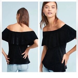 Vanessa Virginia Textured Velour Off Shoulder Ruffle Blouse‎